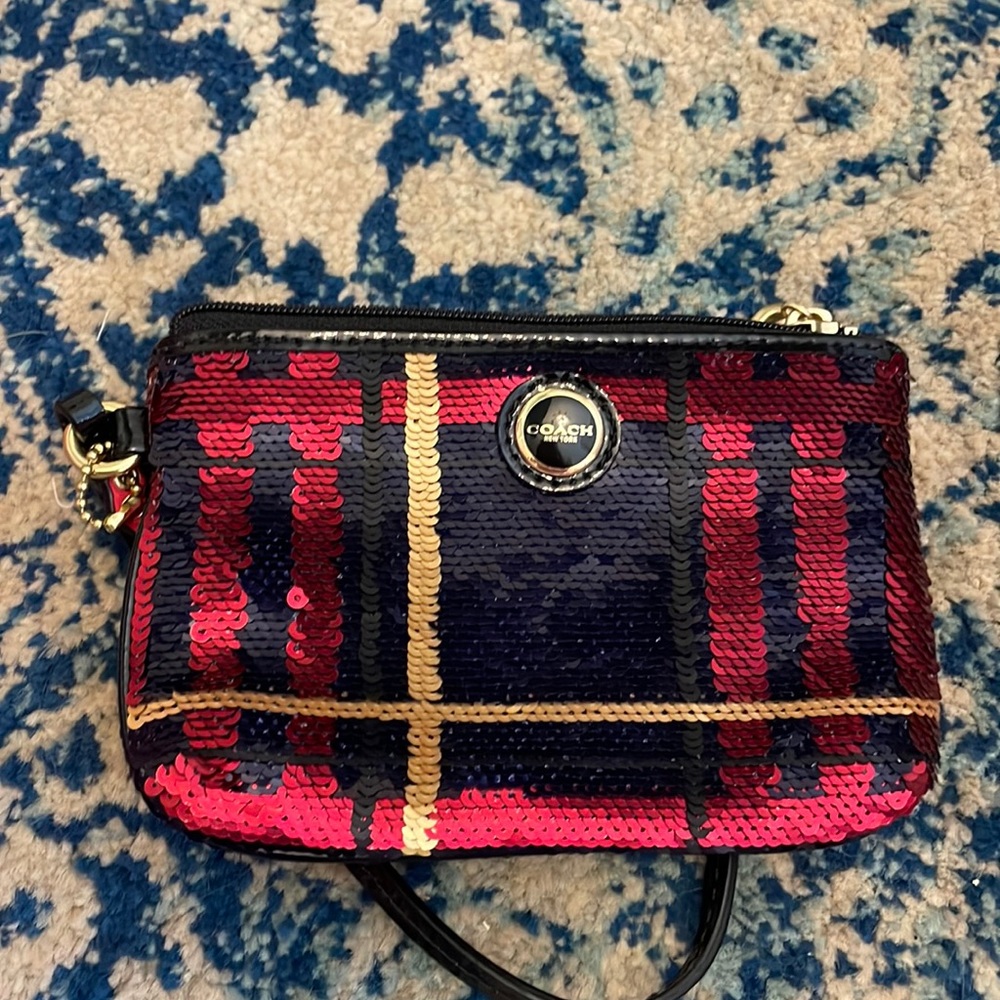 Authentic coach new without tag wristlet